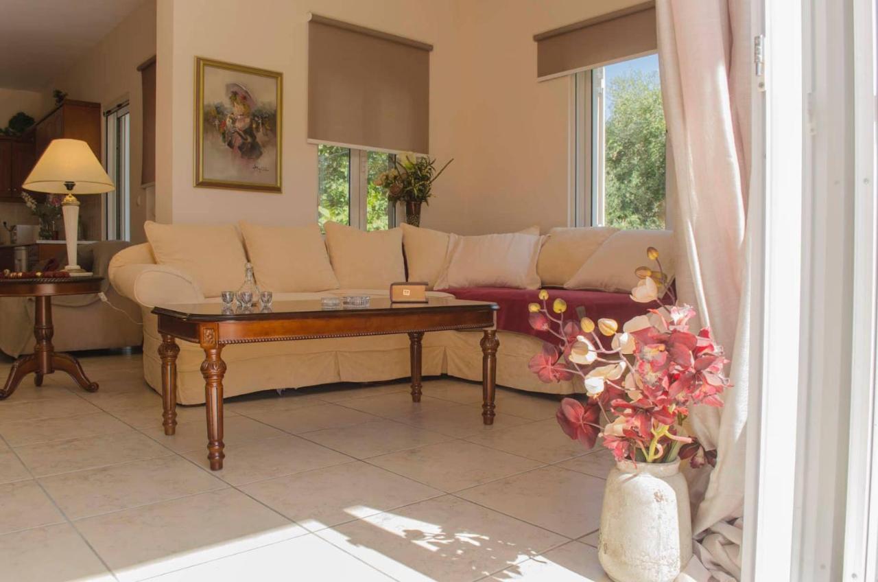 Villa Aretaki Kalamaki Esterno foto